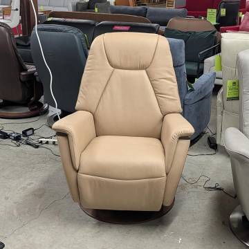 Stressless Max Small Recliner - Paloma Sand/Walnut Arms & Base