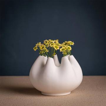 Klatt Objects RHIZOME Bone China 7 Hole Vase